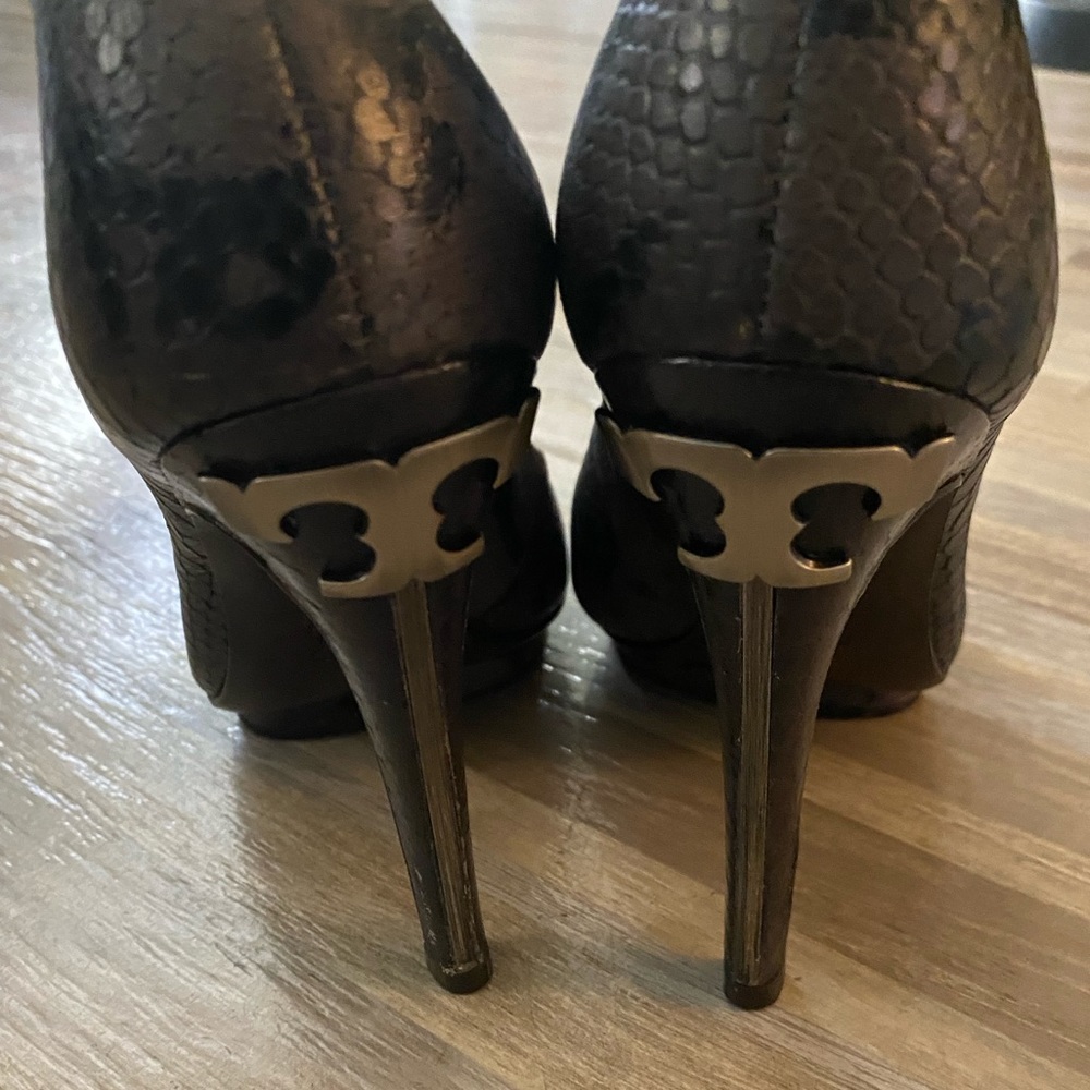 Tory Burch pumps